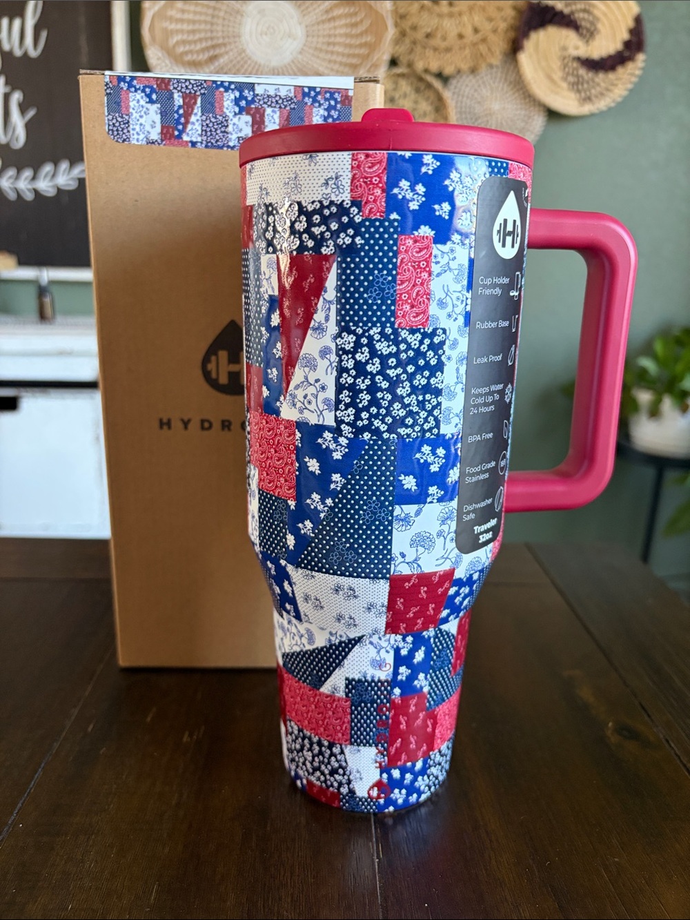 Hydrojug QUILTED AMERICANA
Traveler (32oz)! New!!